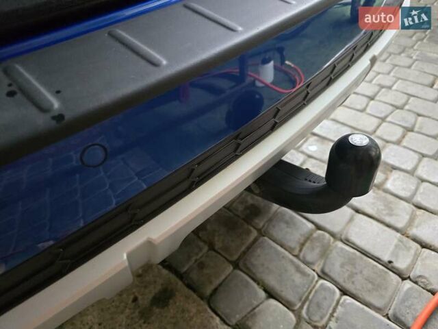 Синий Шкода Октавия Скаут, объемом двигателя 1.97 л и пробегом 227 тыс. км за 18700 $, фото 9 на Automoto.ua