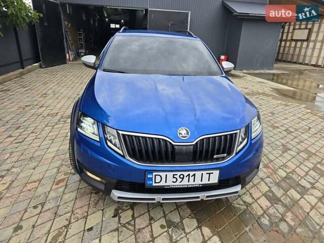 Синий Шкода Октавия Скаут, объемом двигателя 1.97 л и пробегом 227 тыс. км за 18700 $, фото 8 на Automoto.ua