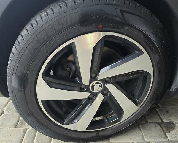 Синий Шкода Октавия Скаут, объемом двигателя 1.97 л и пробегом 227 тыс. км за 18700 $, фото 30 на Automoto.ua