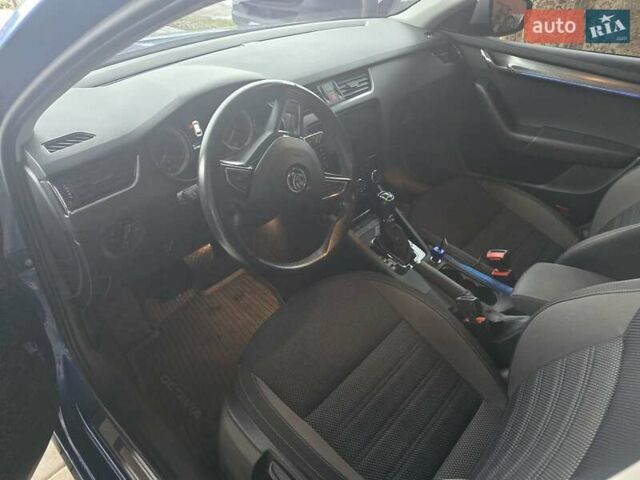 Синий Шкода Октавия Скаут, объемом двигателя 1.97 л и пробегом 227 тыс. км за 18700 $, фото 26 на Automoto.ua