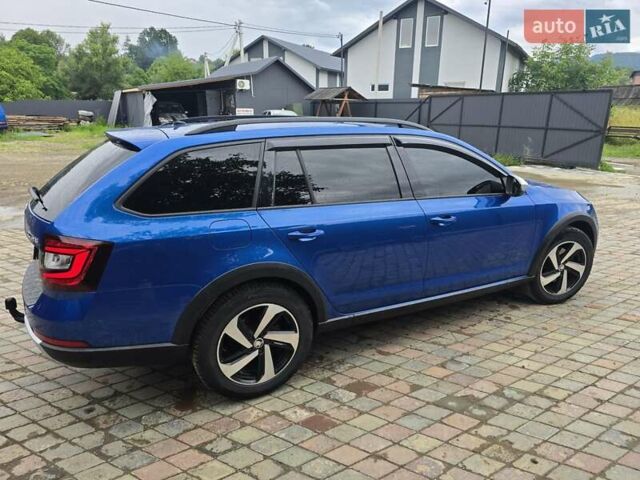 Синий Шкода Октавия Скаут, объемом двигателя 1.97 л и пробегом 227 тыс. км за 18700 $, фото 5 на Automoto.ua
