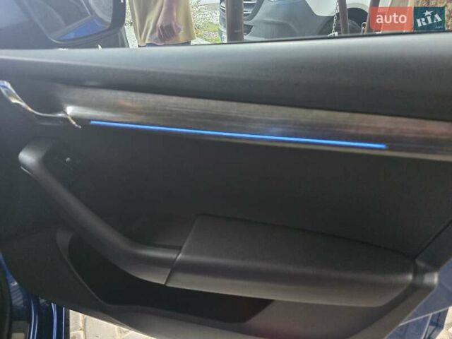 Синий Шкода Октавия Скаут, объемом двигателя 1.97 л и пробегом 227 тыс. км за 18700 $, фото 21 на Automoto.ua