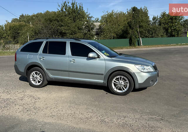 Зелений Шкода Octavia Scout, об'ємом двигуна 1.8 л та пробігом 253 тис. км за 8500 $, фото 1 на Automoto.ua