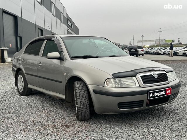 Коричневий Шкода Октавія Тур, об'ємом двигуна 1.6 л та пробігом 276 тис. км за 4440 $, фото 3 на Automoto.ua