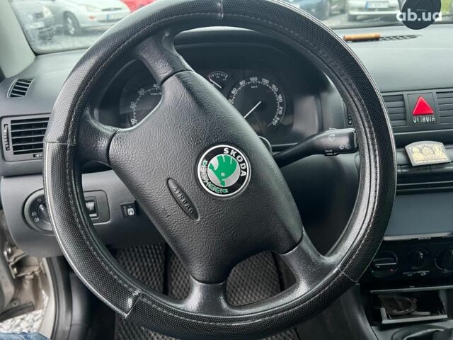 Коричневий Шкода Октавія Тур, об'ємом двигуна 1.6 л та пробігом 276 тис. км за 4440 $, фото 24 на Automoto.ua