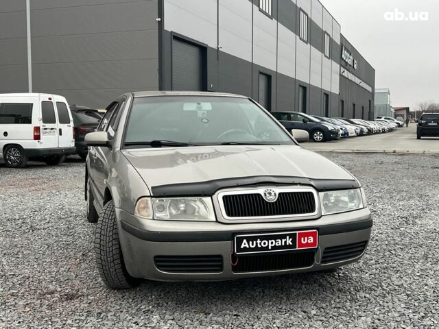 Коричневий Шкода Октавія Тур, об'ємом двигуна 1.6 л та пробігом 276 тис. км за 4440 $, фото 2 на Automoto.ua