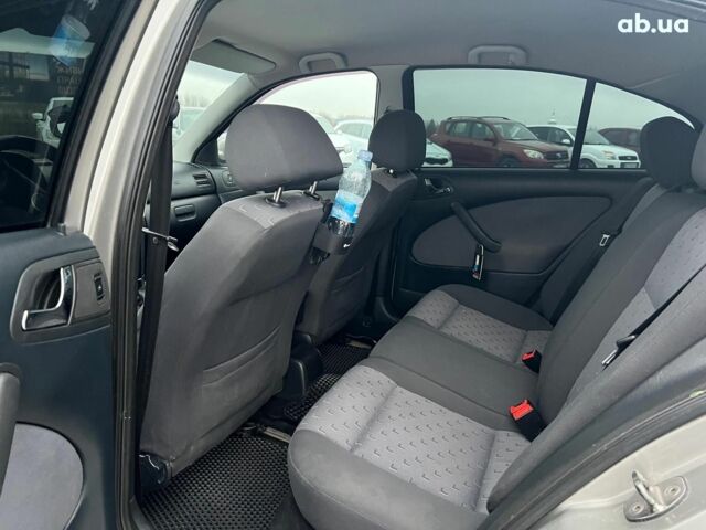 Коричневий Шкода Октавія Тур, об'ємом двигуна 1.6 л та пробігом 276 тис. км за 4440 $, фото 29 на Automoto.ua