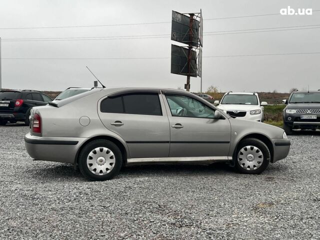 Коричневий Шкода Октавія Тур, об'ємом двигуна 1.6 л та пробігом 276 тис. км за 4440 $, фото 6 на Automoto.ua