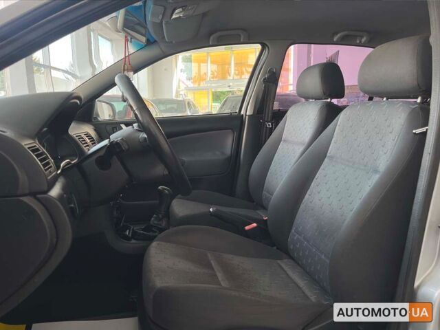 Сірий Шкода Октавія Тур, об'ємом двигуна 1.6 л та пробігом 179 тис. км за 5800 $, фото 10 на Automoto.ua