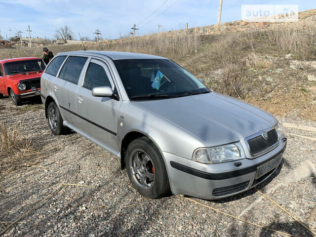 Сірий Шкода Октавія Тур, об'ємом двигуна 2 л та пробігом 194 тис. км за 5300 $, фото 9 на Automoto.ua