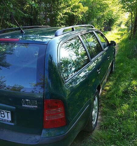 Зелений Шкода Октавія Тур, об'ємом двигуна 1.6 л та пробігом 300 тис. км за 3950 $, фото 12 на Automoto.ua