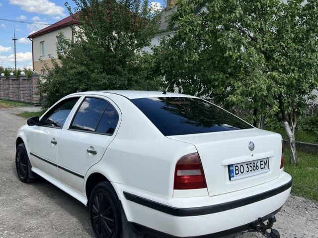 Білий Шкода Октавія, об'ємом двигуна 1.6 л та пробігом 432 тис. км за 2650 $, фото 2 на Automoto.ua