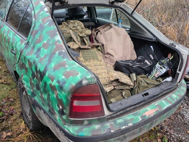 Белый Шкода Октавия, объемом двигателя 1.9 л и пробегом 300 тыс. км за 1547 $, фото 3 на Automoto.ua