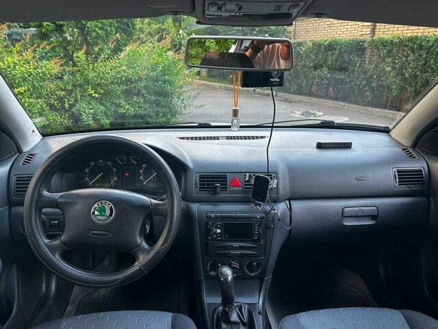 Белый Шкода Октавия, объемом двигателя 1.6 л и пробегом 232 тыс. км за 4440 $, фото 17 на Automoto.ua