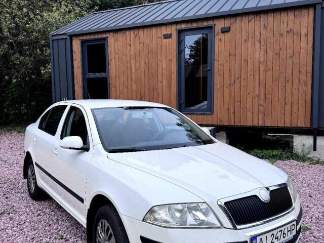 Белый Шкода Октавия, объемом двигателя 1.6 л и пробегом 256 тыс. км за 6200 $, фото 3 на Automoto.ua