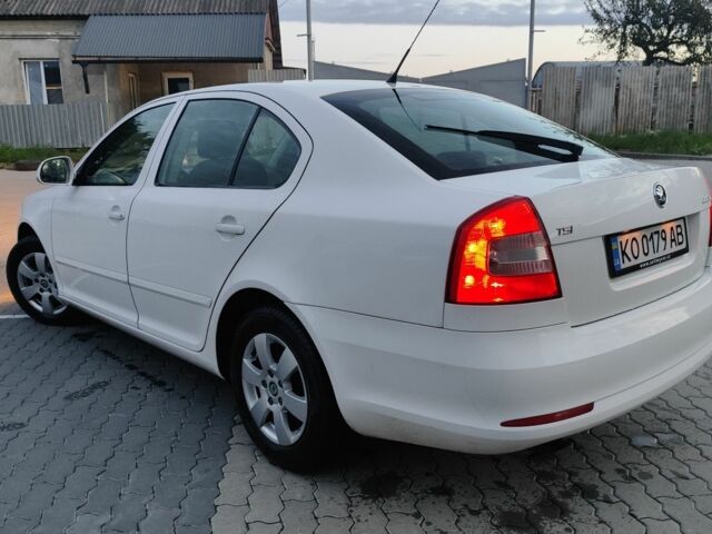 Белый Шкода Октавия, объемом двигателя 1.4 л и пробегом 230 тыс. км за 6500 $, фото 5 на Automoto.ua