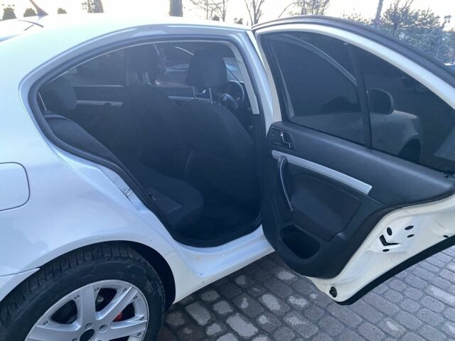 Білий Шкода Октавія, об'ємом двигуна 1.9 л та пробігом 330 тис. км за 6250 $, фото 11 на Automoto.ua
