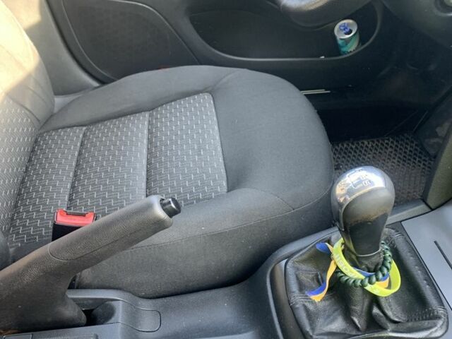 Белый Шкода Октавия, объемом двигателя 1.6 л и пробегом 345 тыс. км за 4500 $, фото 11 на Automoto.ua