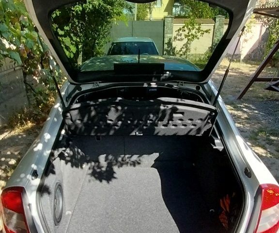 Белый Шкода Октавия, объемом двигателя 1.6 л и пробегом 65 тыс. км за 9406 $, фото 6 на Automoto.ua