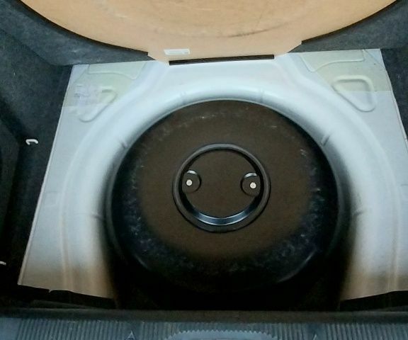 Белый Шкода Октавия, объемом двигателя 1.6 л и пробегом 65 тыс. км за 9406 $, фото 5 на Automoto.ua