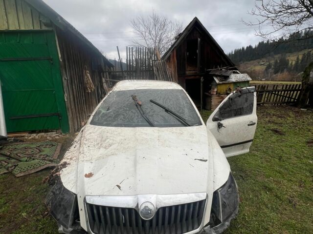 Белый Шкода Октавия, объемом двигателя 1.6 л и пробегом 290 тыс. км за 5500 $, фото 1 на Automoto.ua