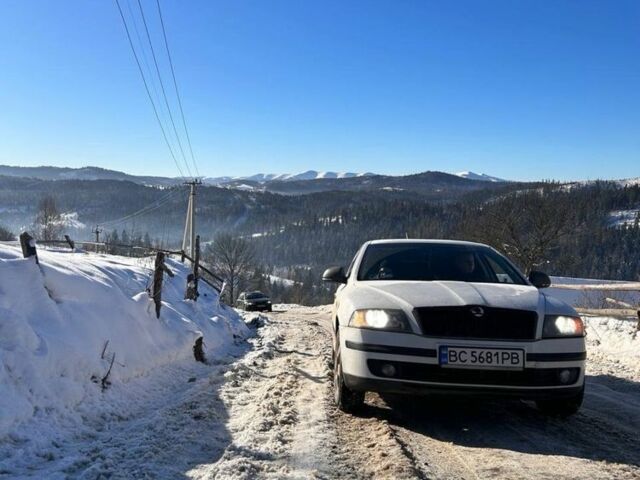 Белый Шкода Октавия, объемом двигателя 1.6 л и пробегом 345 тыс. км за 4500 $, фото 12 на Automoto.ua