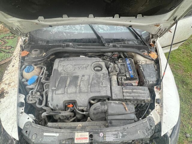 Белый Шкода Октавия, объемом двигателя 1.6 л и пробегом 290 тыс. км за 5500 $, фото 8 на Automoto.ua