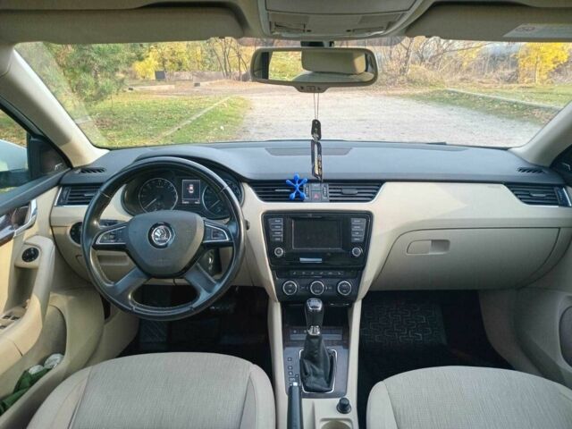 Білий Шкода Октавія, об'ємом двигуна 0 л та пробігом 218 тис. км за 9700 $, фото 12 на Automoto.ua