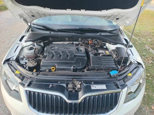 Білий Шкода Октавія, об'ємом двигуна 0 л та пробігом 218 тис. км за 9700 $, фото 8 на Automoto.ua