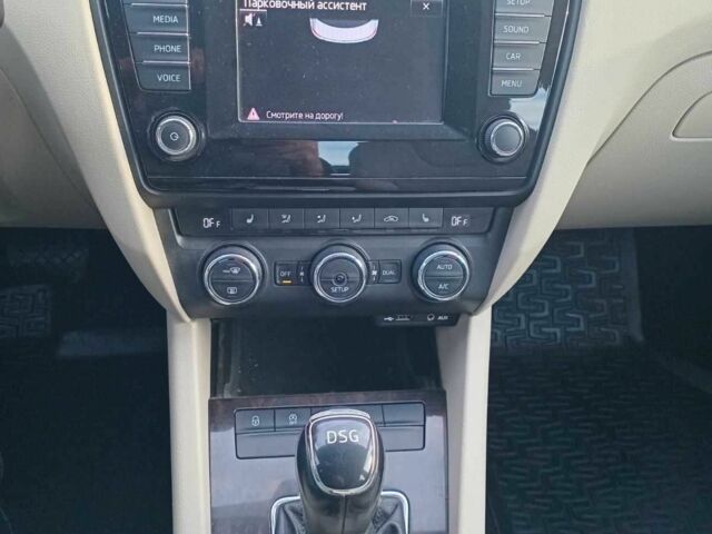 Білий Шкода Октавія, об'ємом двигуна 0 л та пробігом 218 тис. км за 9700 $, фото 15 на Automoto.ua