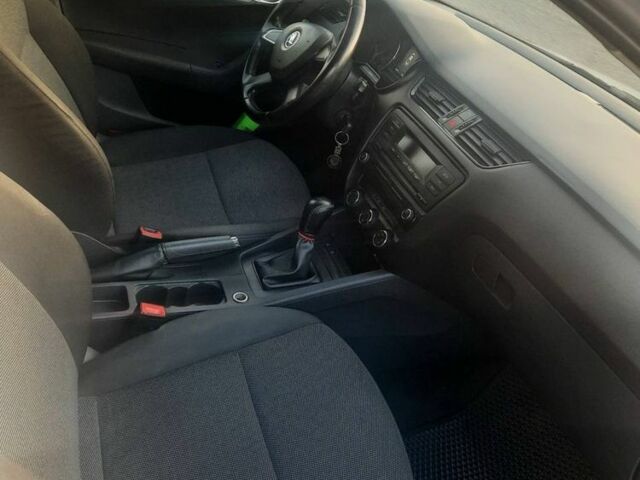 Белый Шкода Октавия, объемом двигателя 1.6 л и пробегом 224 тыс. км за 9400 $, фото 8 на Automoto.ua