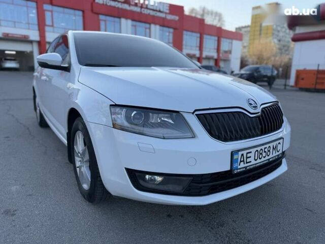 Белый Шкода Октавия, объемом двигателя 2 л и пробегом 228 тыс. км за 12800 $, фото 24 на Automoto.ua