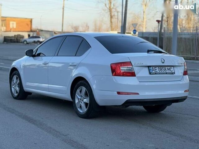 Белый Шкода Октавия, объемом двигателя 2 л и пробегом 228 тыс. км за 12800 $, фото 20 на Automoto.ua