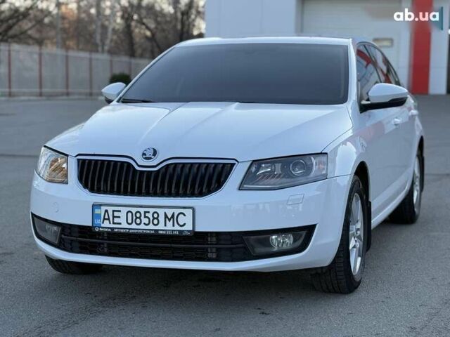 Белый Шкода Октавия, объемом двигателя 2 л и пробегом 228 тыс. км за 12800 $, фото 23 на Automoto.ua