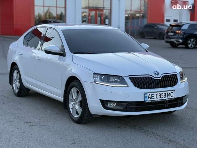 Белый Шкода Октавия, объемом двигателя 2 л и пробегом 228 тыс. км за 12800 $, фото 26 на Automoto.ua