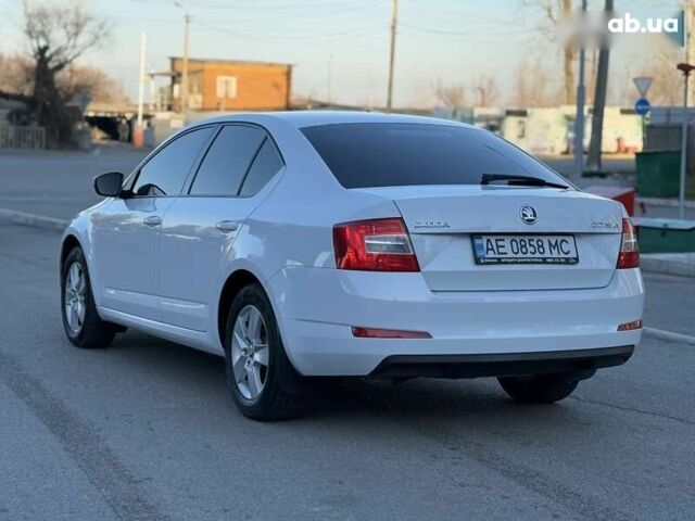 Белый Шкода Октавия, объемом двигателя 2 л и пробегом 228 тыс. км за 12800 $, фото 19 на Automoto.ua