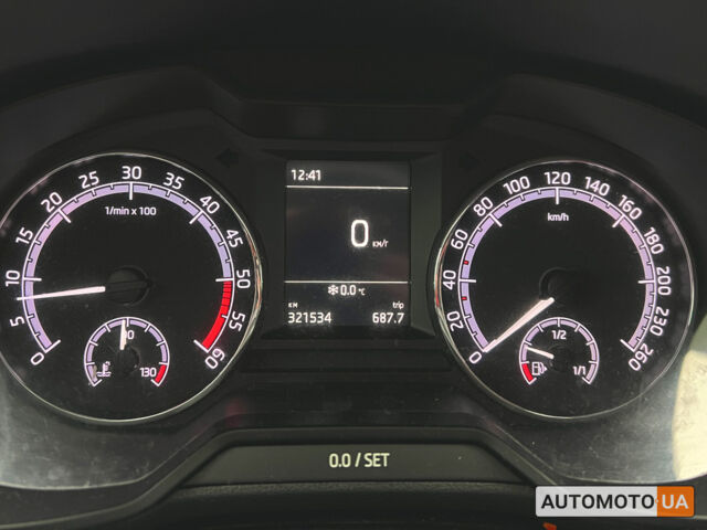 Белый Шкода Октавия, объемом двигателя 1.6 л и пробегом 320 тыс. км за 13150 $, фото 21 на Automoto.ua