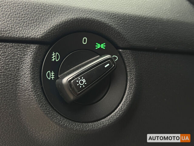 Белый Шкода Октавия, объемом двигателя 1.6 л и пробегом 320 тыс. км за 13150 $, фото 13 на Automoto.ua