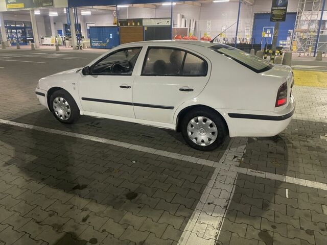 Білий Шкода Октавія, об'ємом двигуна 1.9 л та пробігом 300 тис. км за 1600 $, фото 5 на Automoto.ua