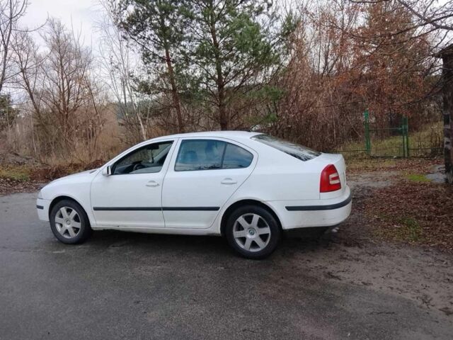 Білий Шкода Октавія, об'ємом двигуна 1.9 л та пробігом 241 тис. км за 1900 $, фото 1 на Automoto.ua