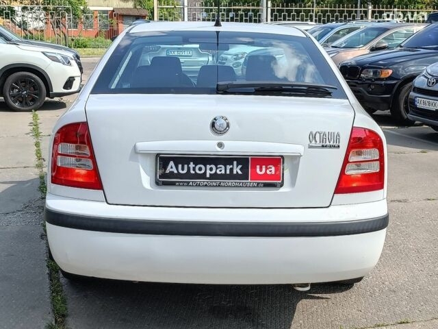 Белый Шкода Октавия, объемом двигателя 1.6 л и пробегом 205 тыс. км за 6290 $, фото 7 на Automoto.ua