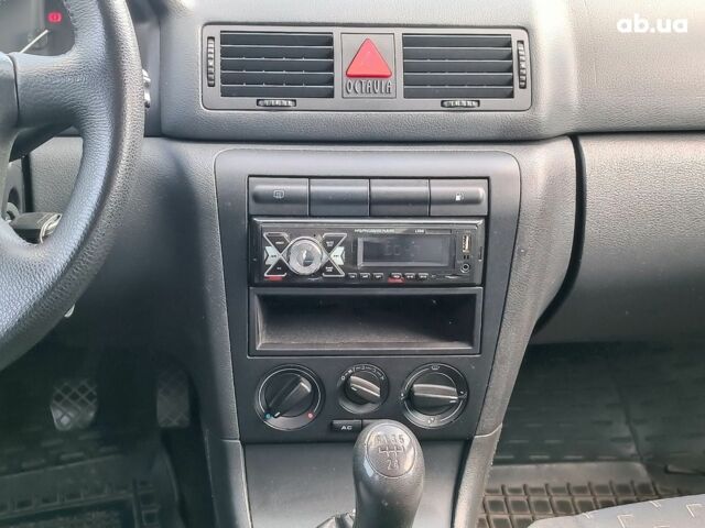 Белый Шкода Октавия, объемом двигателя 1.6 л и пробегом 205 тыс. км за 6290 $, фото 25 на Automoto.ua