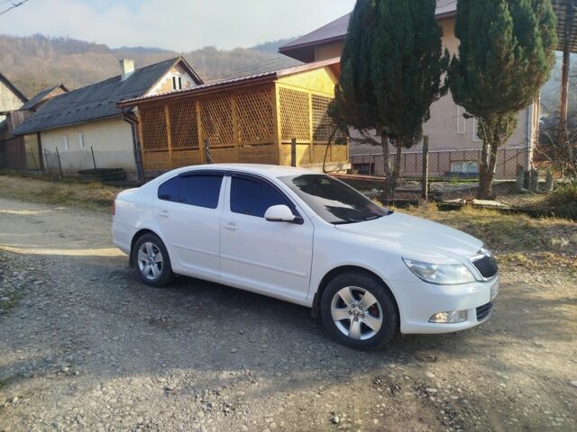 Белый Шкода Октавия, объемом двигателя 1.6 л и пробегом 300 тыс. км за 6700 $, фото 5 на Automoto.ua