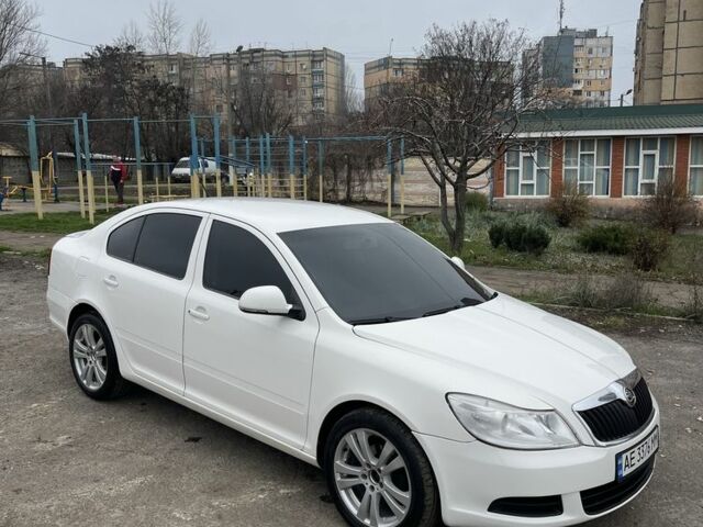 Белый Шкода Октавия, объемом двигателя 1.9 л и пробегом 280 тыс. км за 6400 $, фото 4 на Automoto.ua