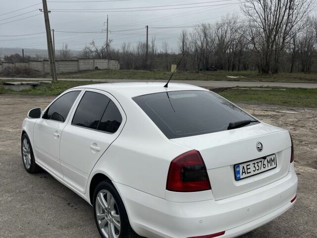 Белый Шкода Октавия, объемом двигателя 1.9 л и пробегом 280 тыс. км за 6400 $, фото 3 на Automoto.ua
