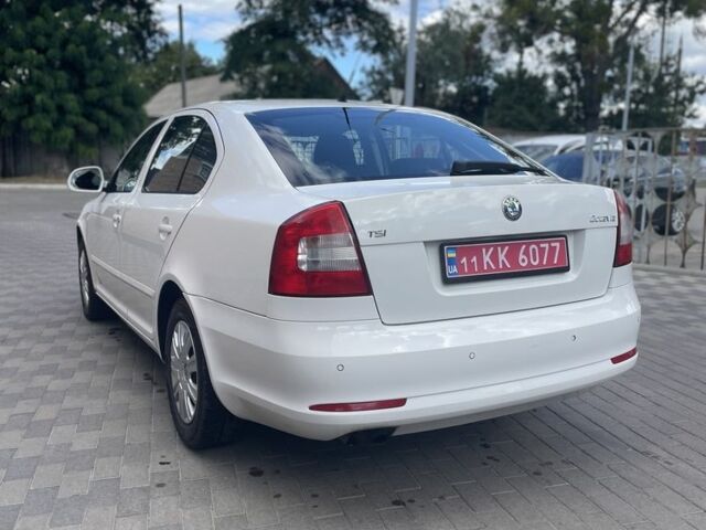 Белый Шкода Октавия, объемом двигателя 1.4 л и пробегом 214 тыс. км за 6200 $, фото 4 на Automoto.ua