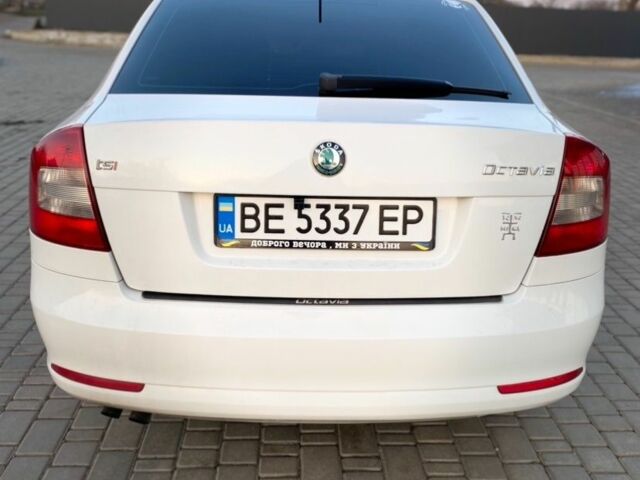 Білий Шкода Октавія, об'ємом двигуна 1.8 л та пробігом 245 тис. км за 9000 $, фото 2 на Automoto.ua