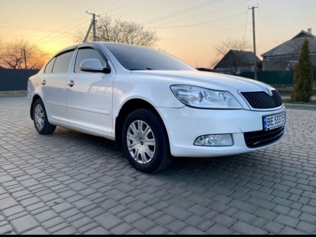 Білий Шкода Октавія, об'ємом двигуна 1.8 л та пробігом 245 тис. км за 9000 $, фото 5 на Automoto.ua