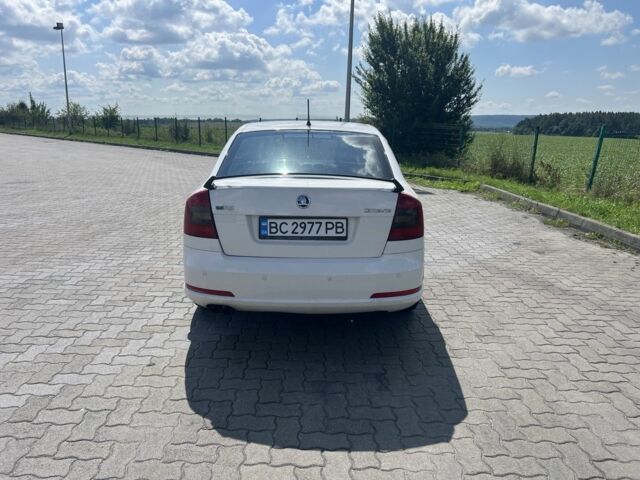 Білий Шкода Октавія, об'ємом двигуна 1.8 л та пробігом 219 тис. км за 5500 $, фото 4 на Automoto.ua