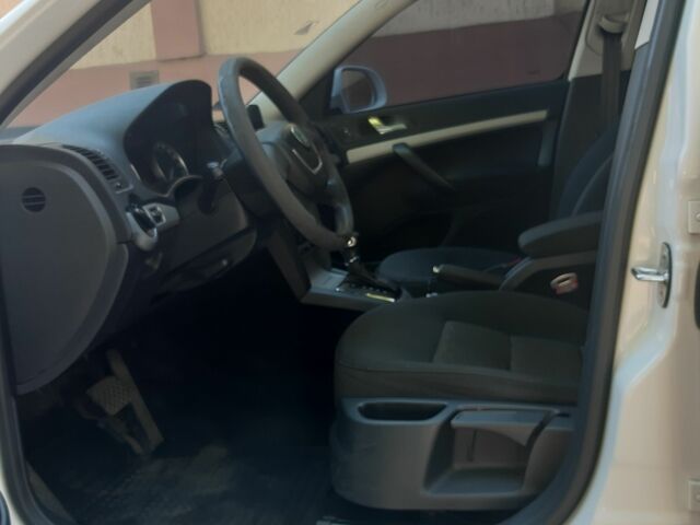 Білий Шкода Октавія, об'ємом двигуна 1.4 л та пробігом 178 тис. км за 6681 $, фото 5 на Automoto.ua